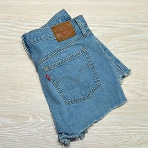 Levi’s 501 shorts high waisted light wash with frays at bottom size 29